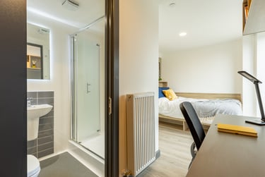 Superior En Suite - Image 8